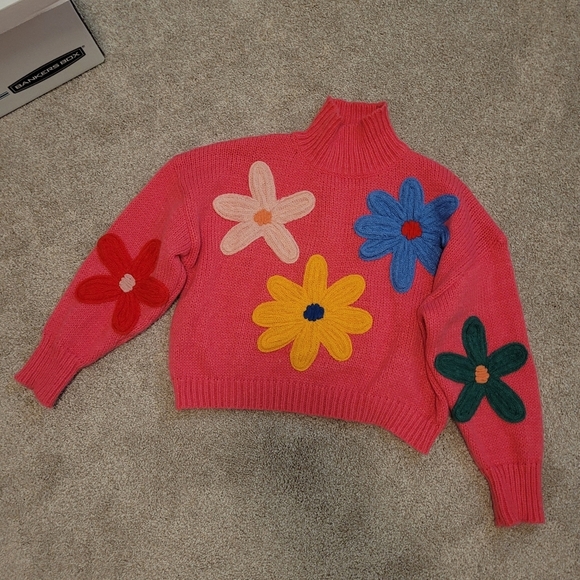 Llizabelle Womens Pink Crochet Floral Sweater Size S/M - Picture 4 of 8